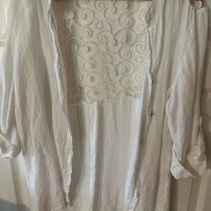 Tempo Paris 100% Linen Embroidered Button Front Topper